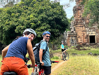 Les temples d'Angkor à vélo